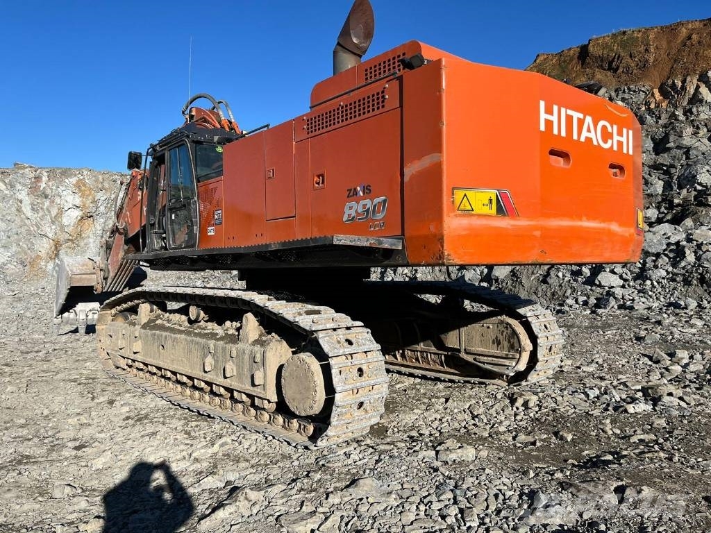 Hitachi ZX890LCR-7 حفارات زحافة