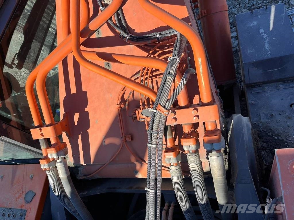 Hitachi ZX890LCR-7 حفارات زحافة