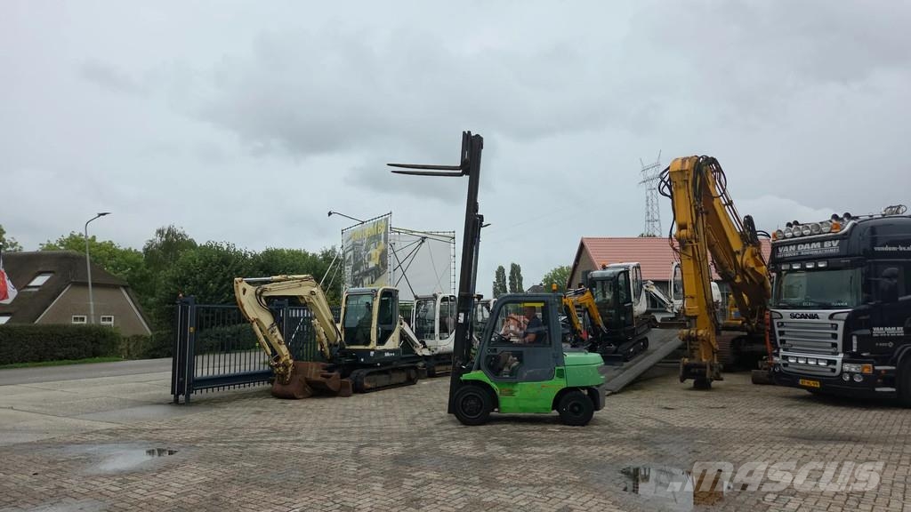 Toyota 02-7FD F30 met triplo 4.30m mast Dizel forkliftler