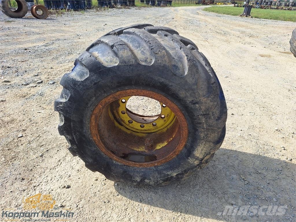 Trelleborg twin 428 710/40x24,5 Used/Beg Riepas, riteņi un diski