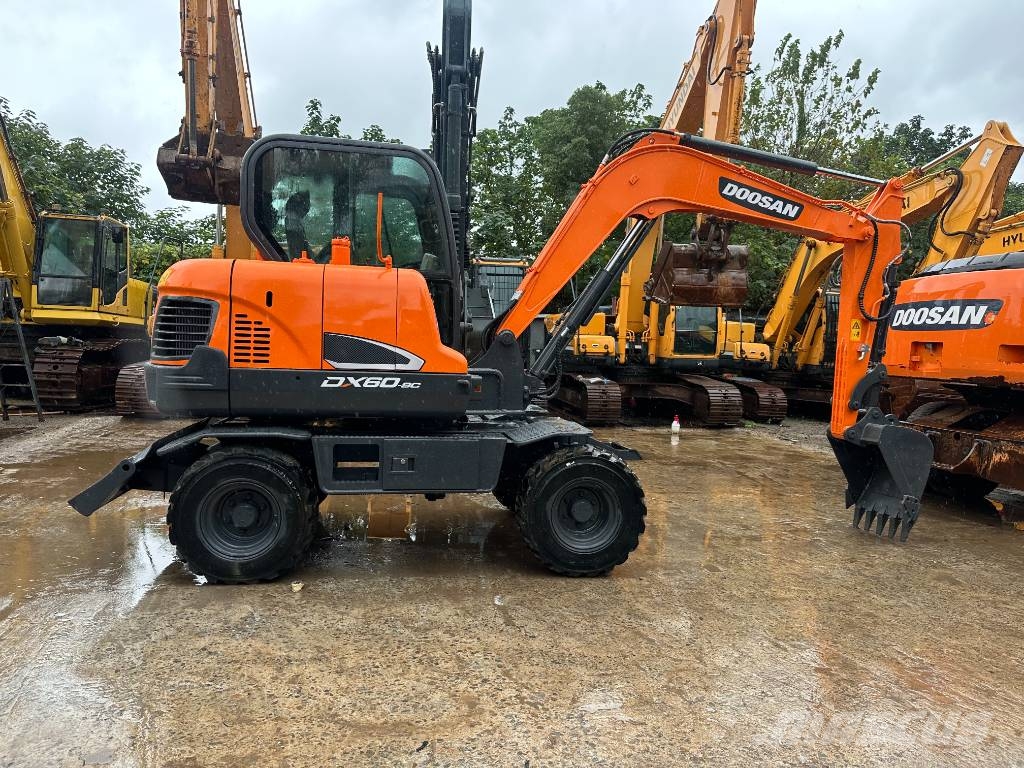 Doosan DX60W-9C Gravemaskiner på hjul