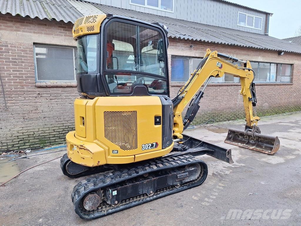 CAT 302.7 Minikoparki