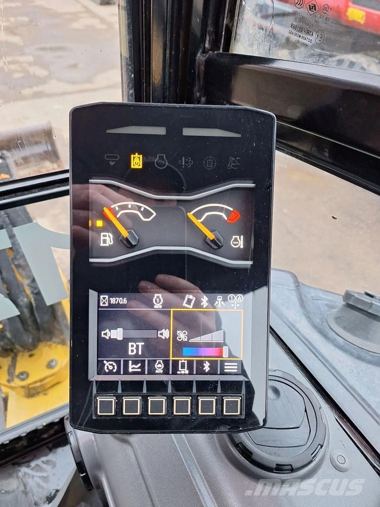 CAT 302.7 Minikoparki
