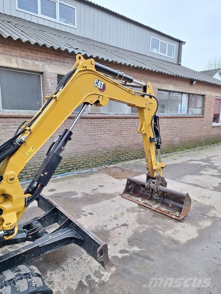 CAT 302.7 Minikoparki