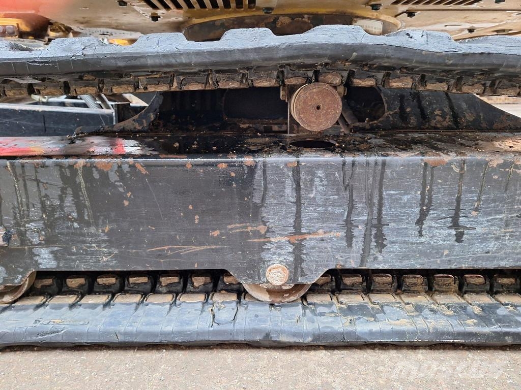 CAT 302.7 Minikoparki
