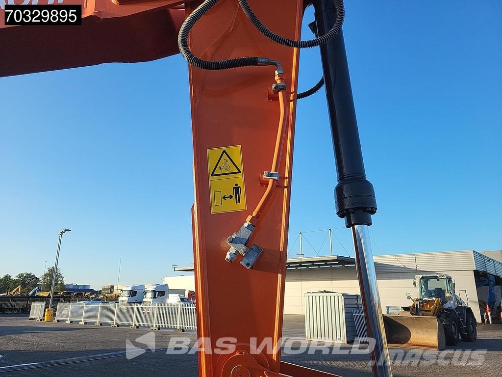 Hitachi ZX220 LC-5G 履带挖掘机