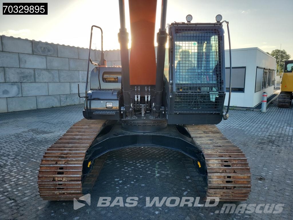 Hitachi ZX220 LC-5G 履带挖掘机