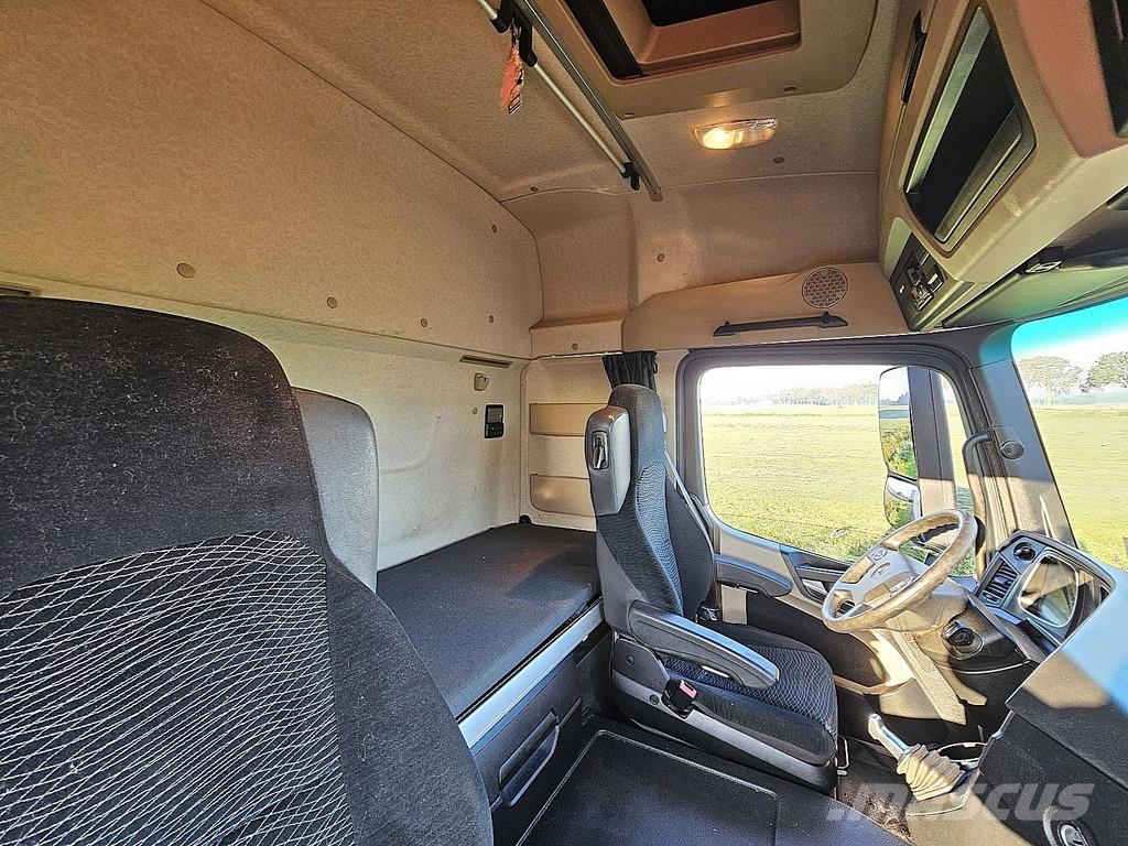 Mercedes-Benz ACTROS 1843 Trekkers