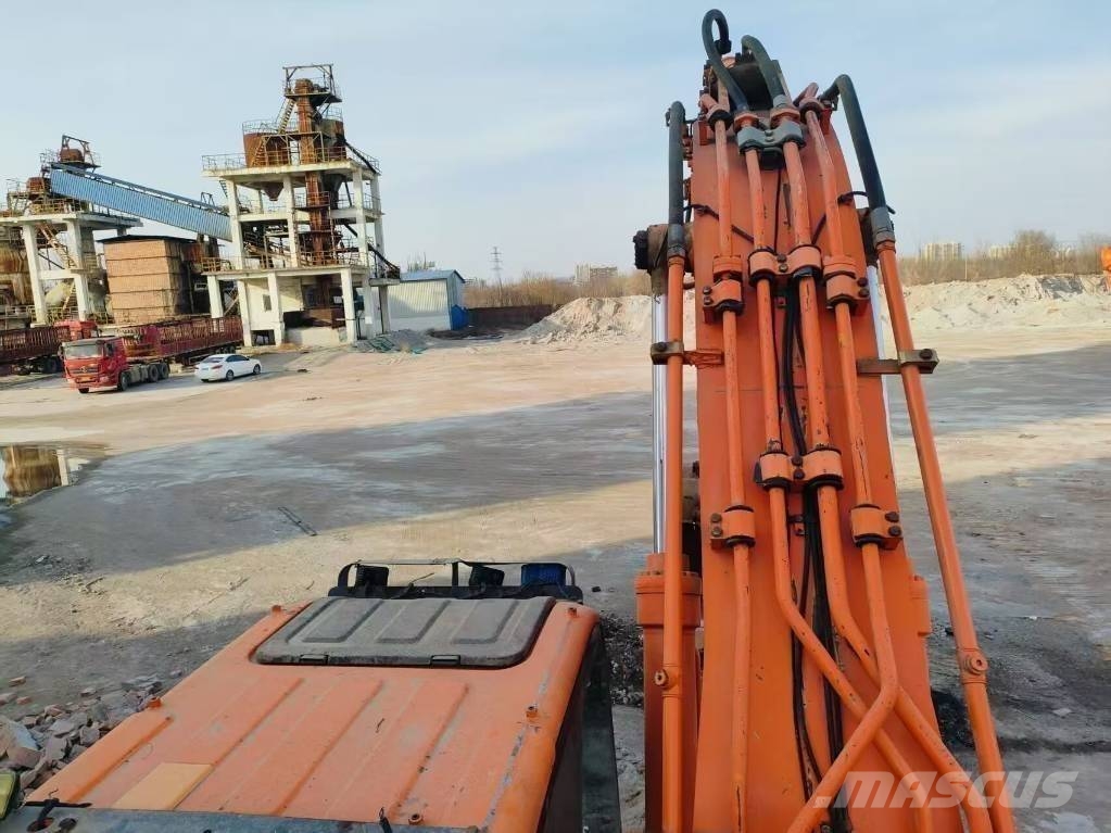 Doosan DX 380 LC Rupsgraafmachines