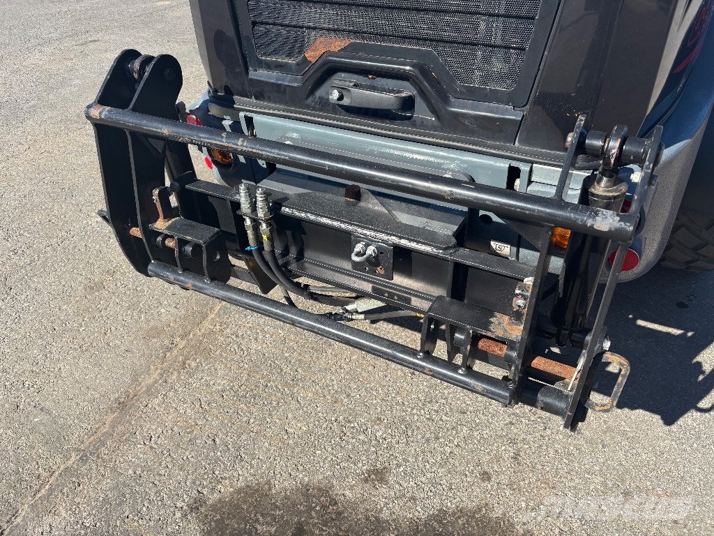 GiANT G5000 / Pienet tunnit, Stage V لوادر بعجل