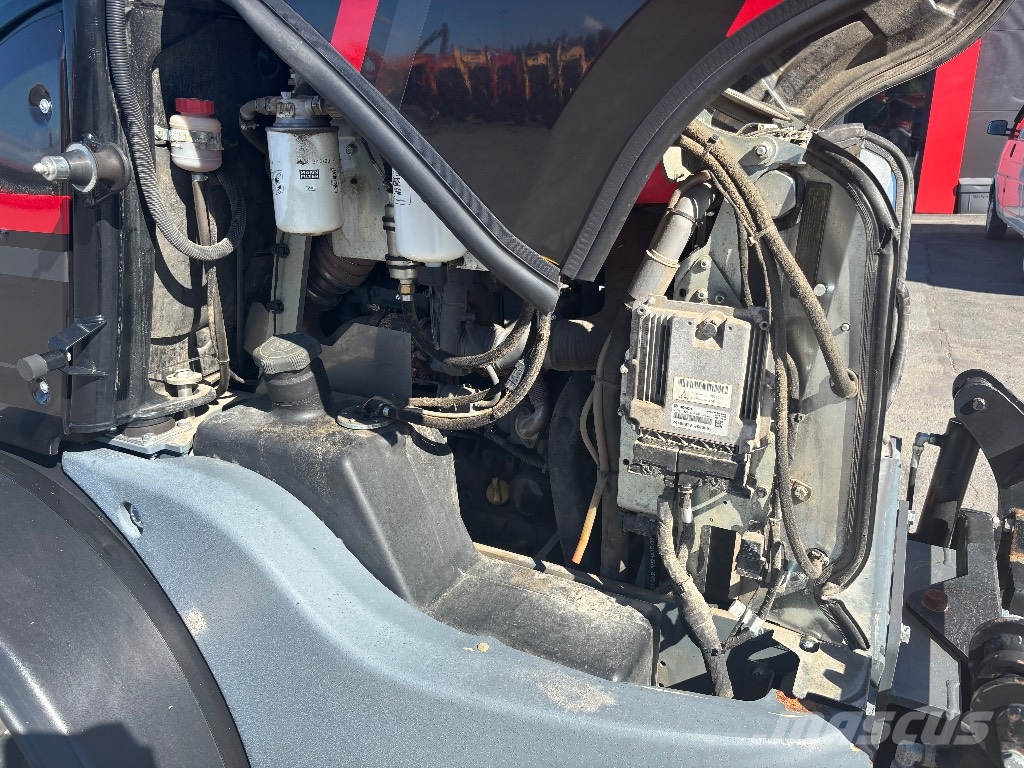 GiANT G5000 / Pienet tunnit, Stage V لوادر بعجل