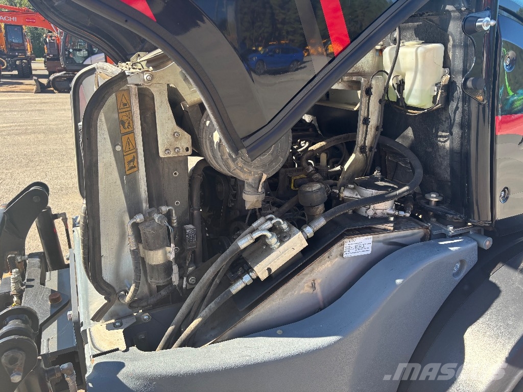 GiANT G5000 / Pienet tunnit, Stage V لوادر بعجل