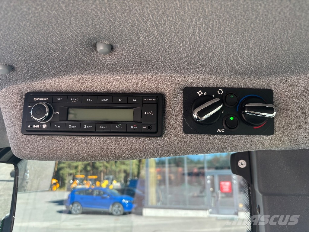 GiANT G5000 / Pienet tunnit, Stage V لوادر بعجل