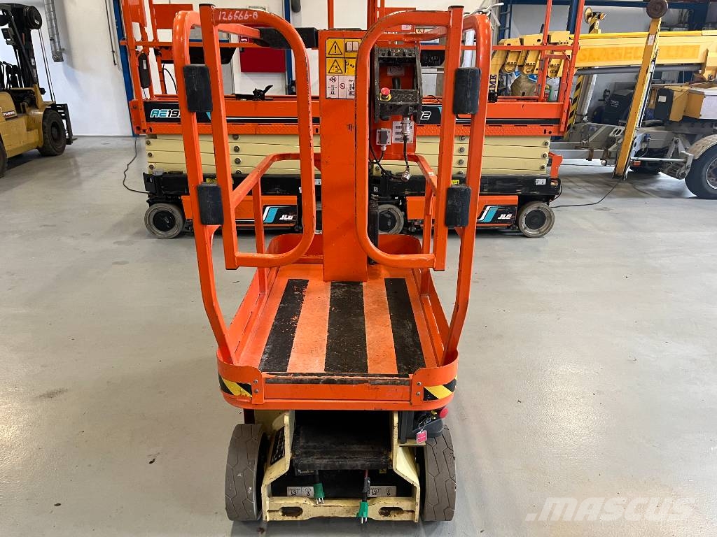 JLG 1230 ES Vertikalne radne podizne platforme
