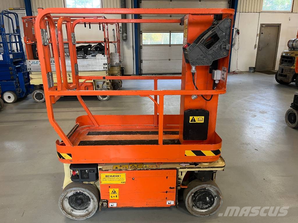 JLG 1230 ES Vertikalne radne podizne platforme