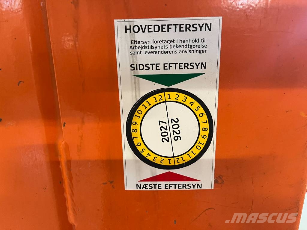 JLG 1230 ES Vertikalne radne podizne platforme