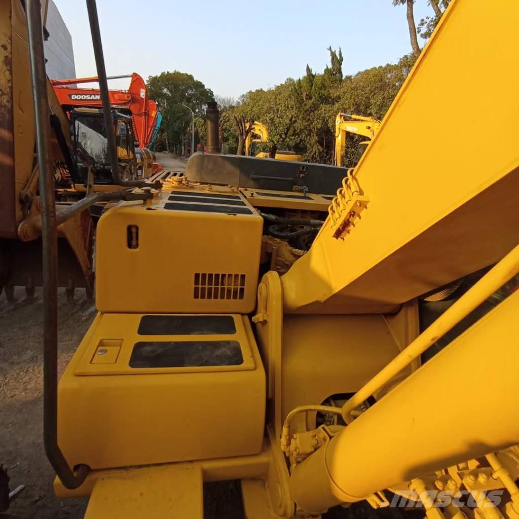 Komatsu PC150W-6 حفارات بعجل