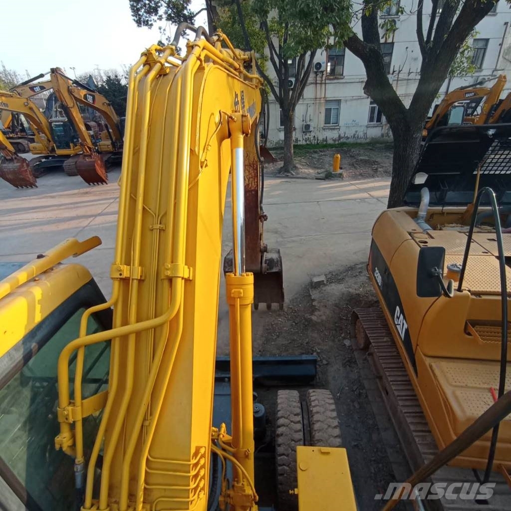 Komatsu PC150W-6 حفارات بعجل