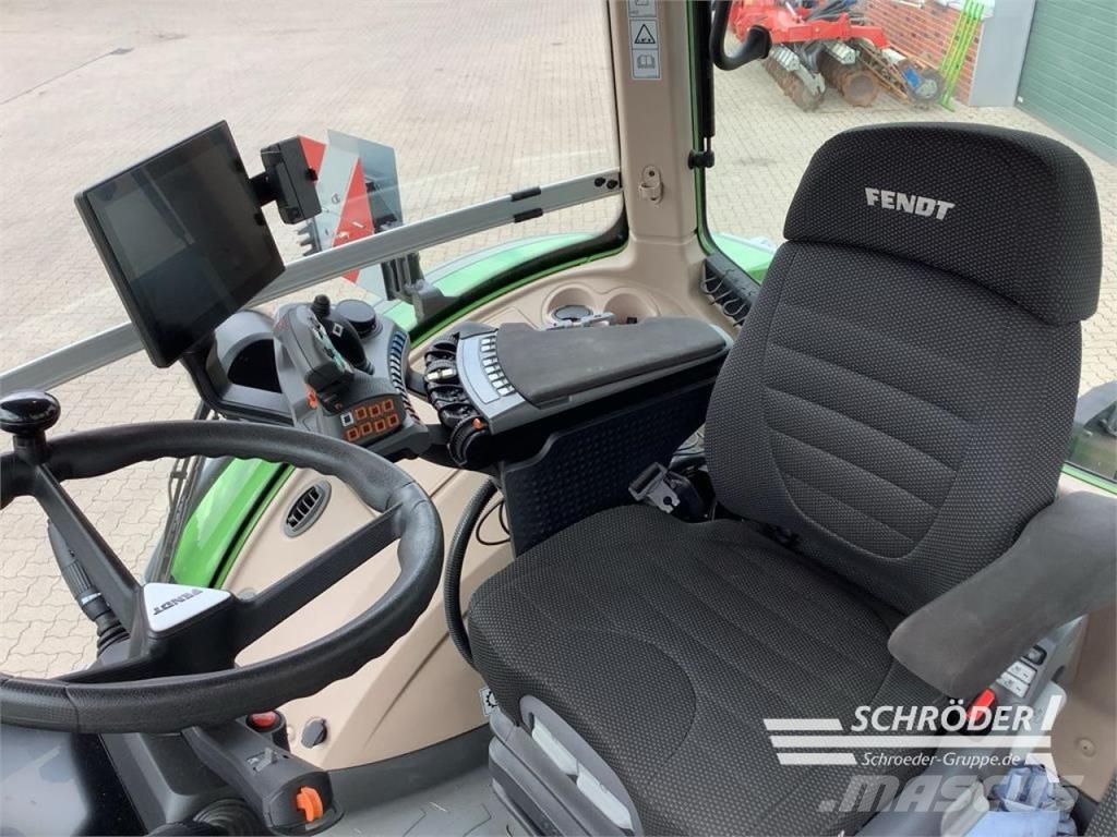Fendt 939 VARIO GEN7 PROFI PLUS Трактори