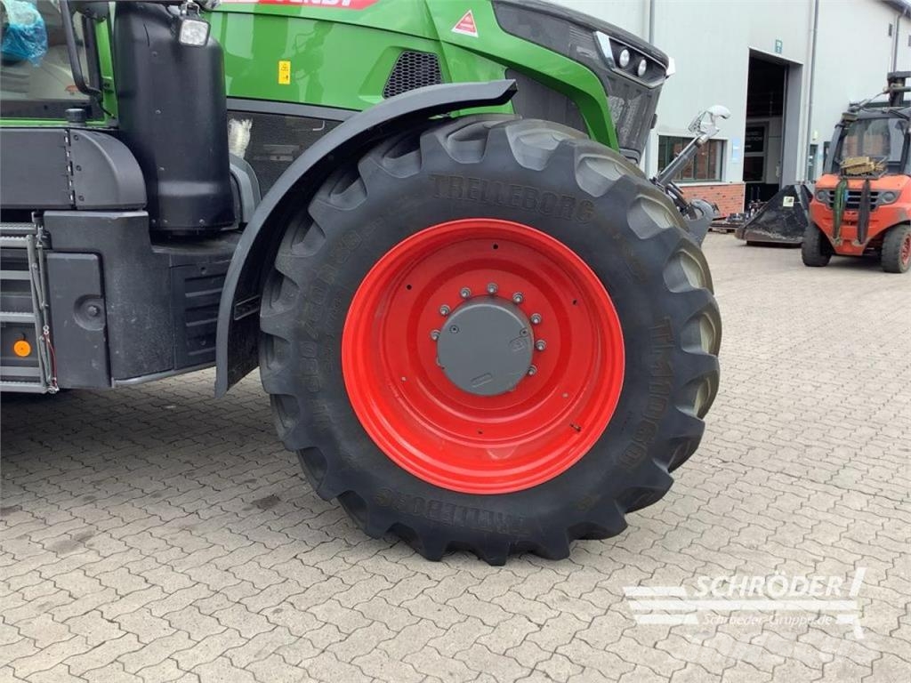 Fendt 939 VARIO GEN7 PROFI PLUS Traktori