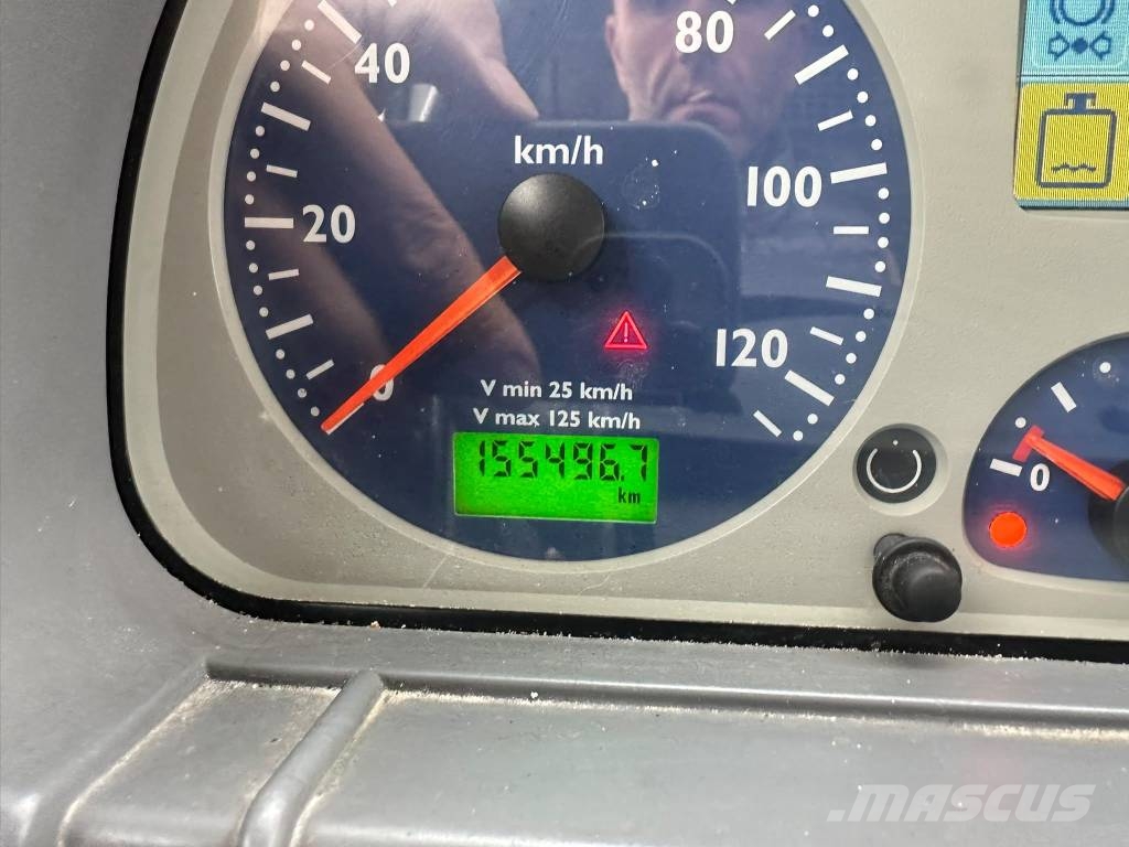 Iveco STRALIS 350 CON CISTERNA TRASPORTO GRANULATI Trekkers