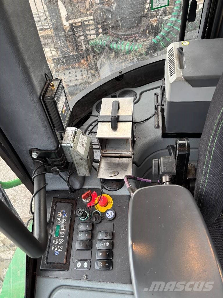 John Deere 1510G شاحنات