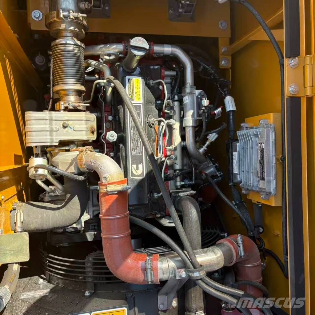 XCMG XE 200 DA Малые экскаваторы 7т-12т