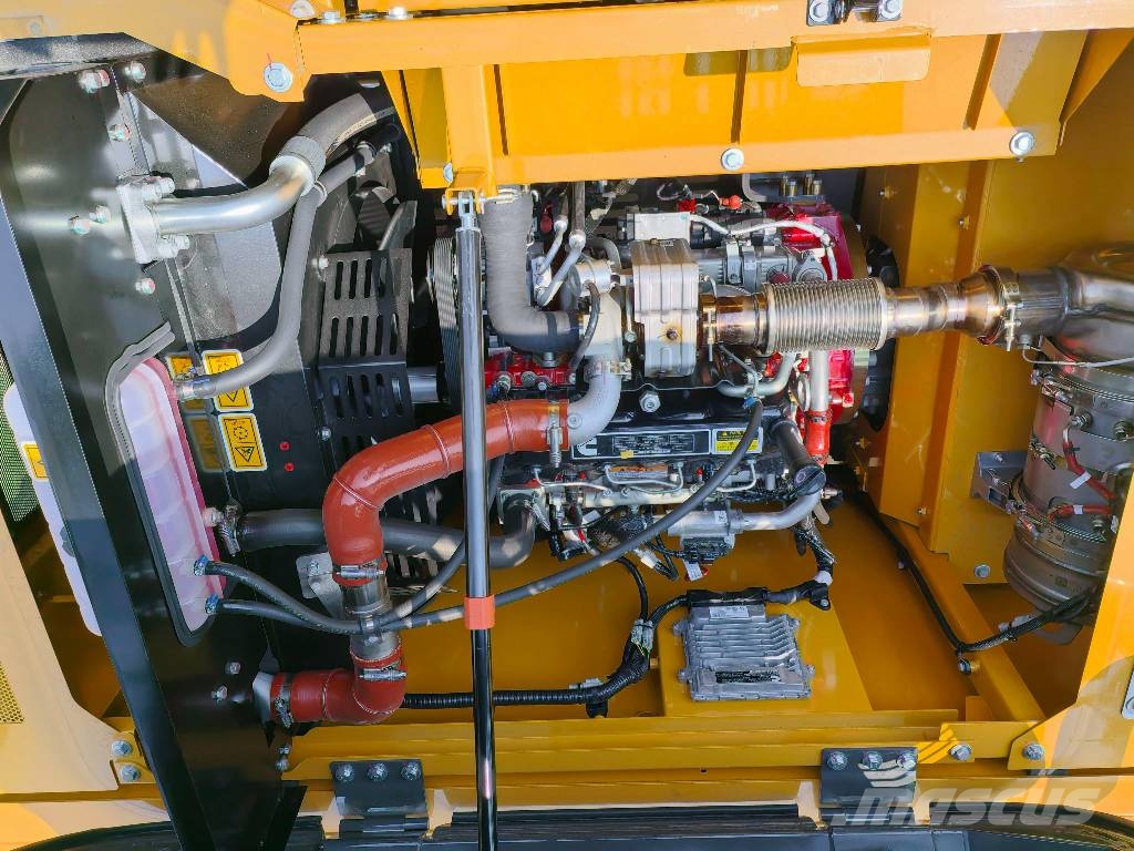 XCMG XE 200 DA Малые экскаваторы 7т-12т