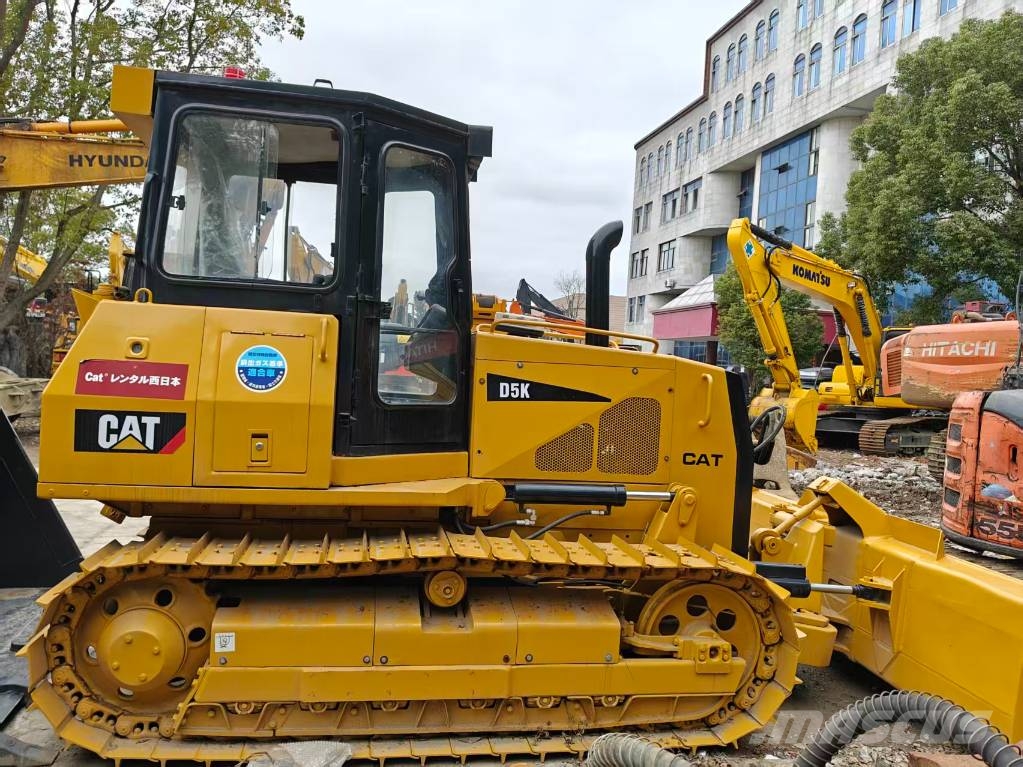 CAT D 5 K ブルドーザー