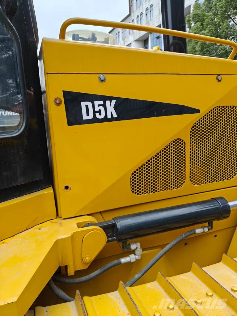 CAT D 5 K ブルドーザー
