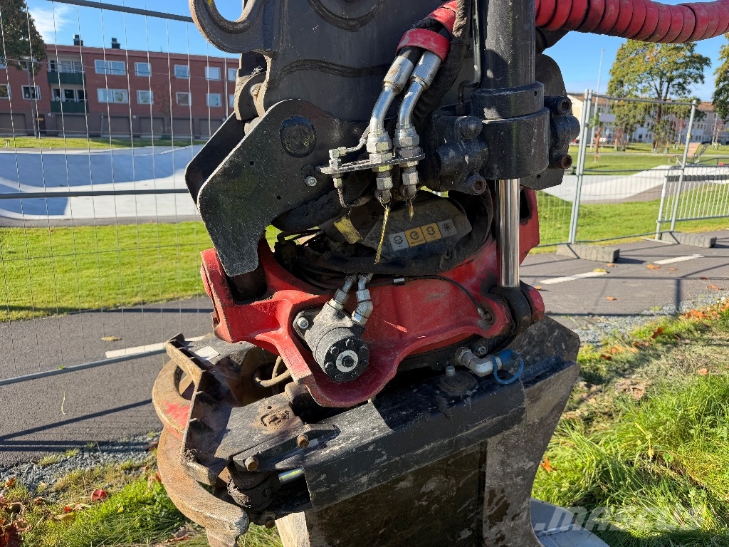 Hyundai HW 160 A Ratasekskavaatorid