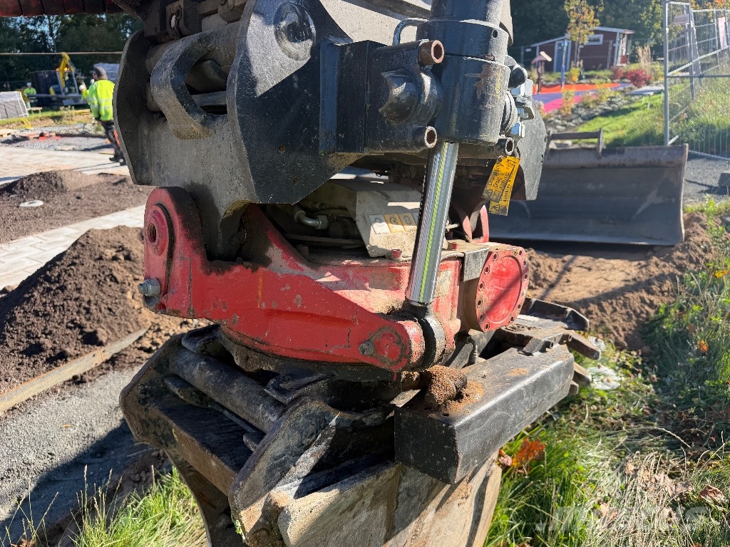 Hyundai HW 160 A Ratasekskavaatorid