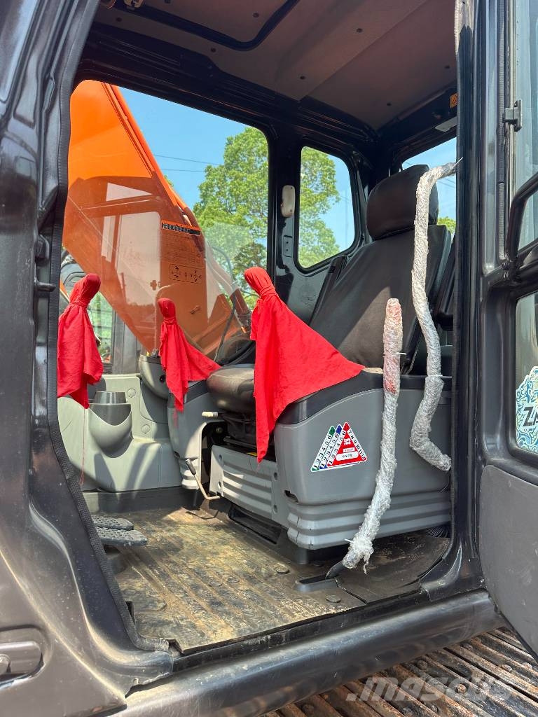 Hitachi ZX 160 Excavadoras 7t - 12t