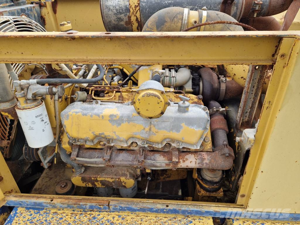 CAT 231 D LC Pásové rýpadlá