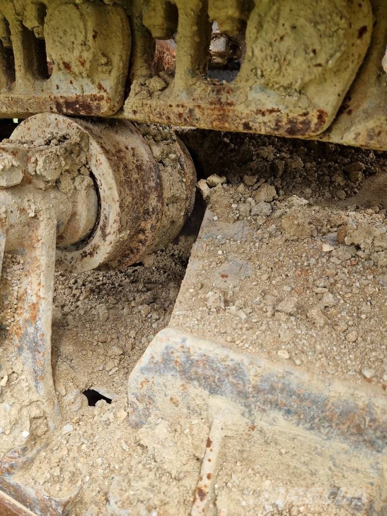 CAT 231 D LC Pásové rýpadlá