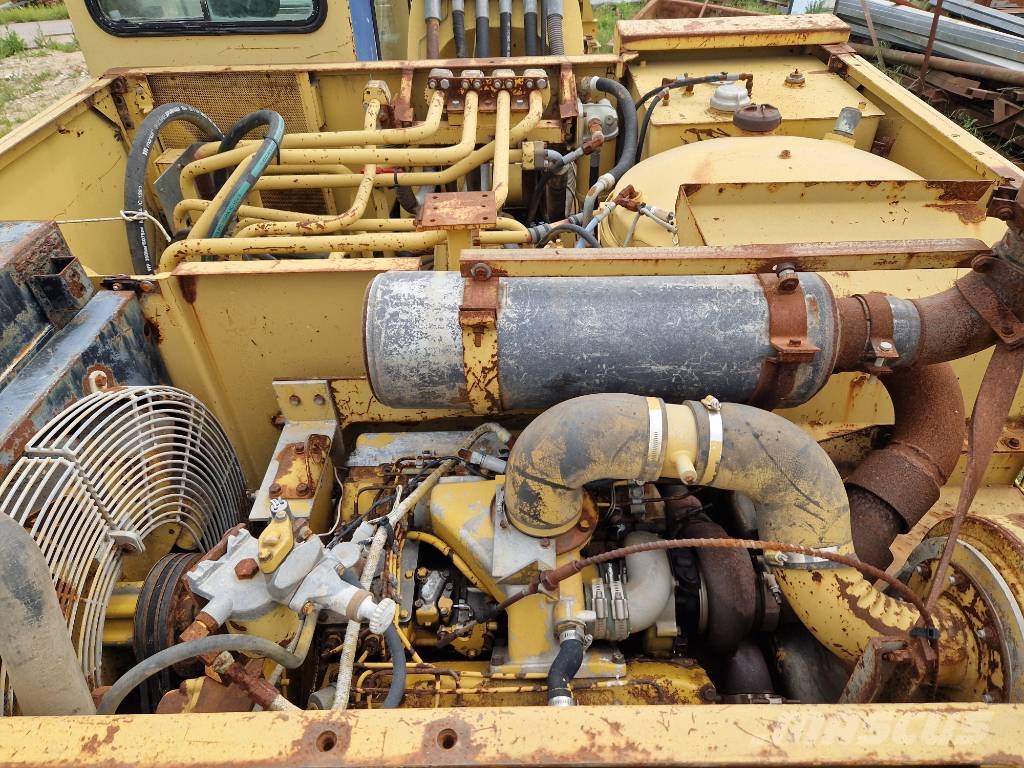 CAT 231 D LC Pásové rýpadlá