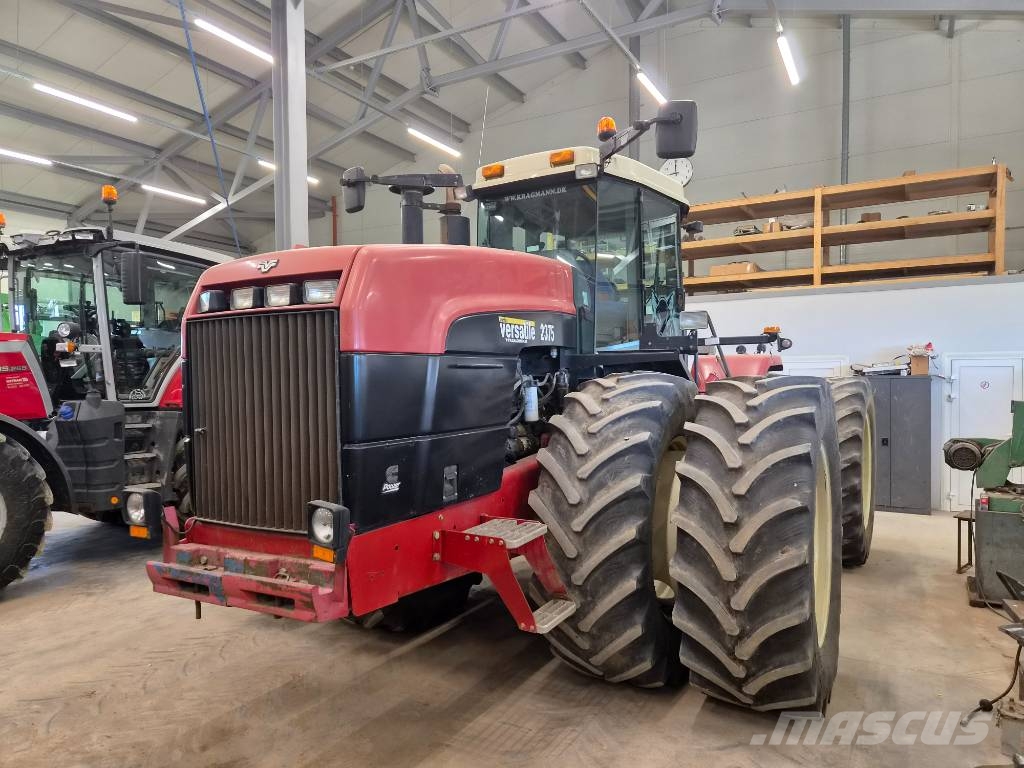 Buhler Versatile 2375 Traktori