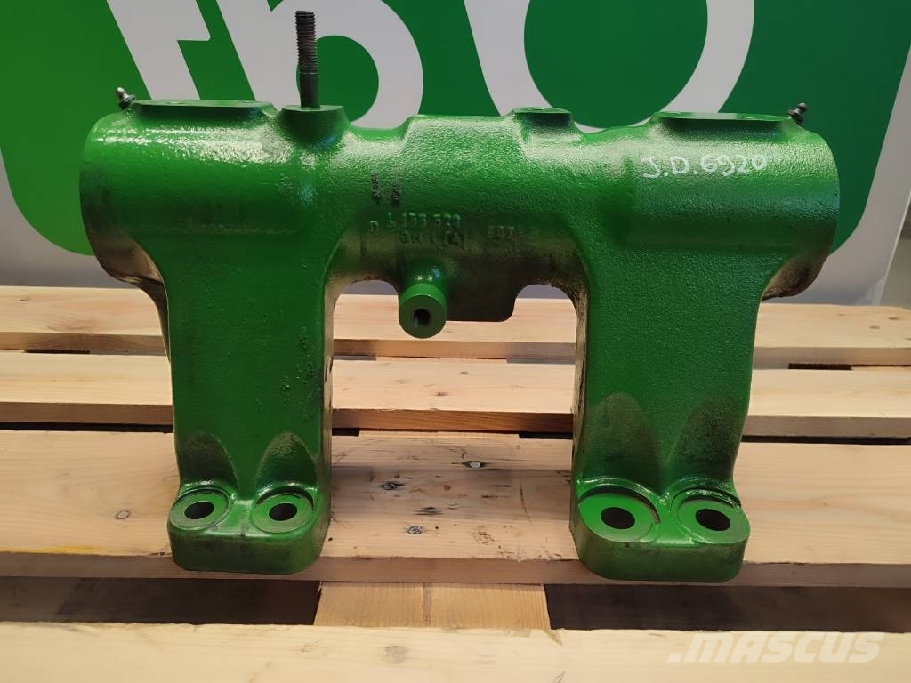 John Deere Bracket L155523 John Deere 6920 Шасі
