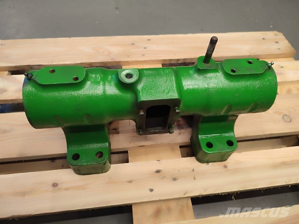 John Deere Bracket L155523 John Deere 6920 Шасі