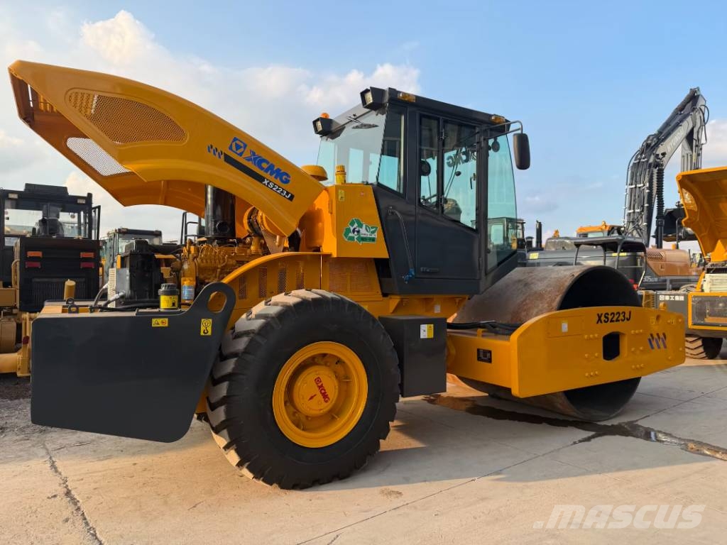 XCMG XS 223 J Plenty of road roller in stock Rodillos de un solo tambor