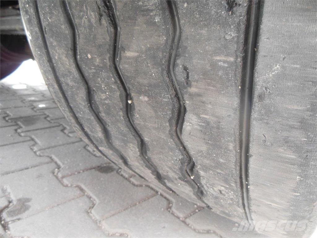 Krone SD Mega Liner Poluprikolice sa ciradom