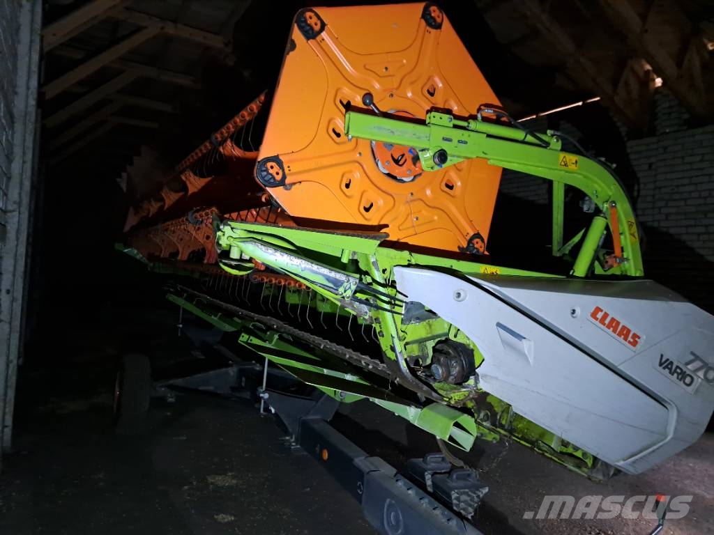 CLAAS Lexion 670 Θεριζοαλωνιστικές μηχανές