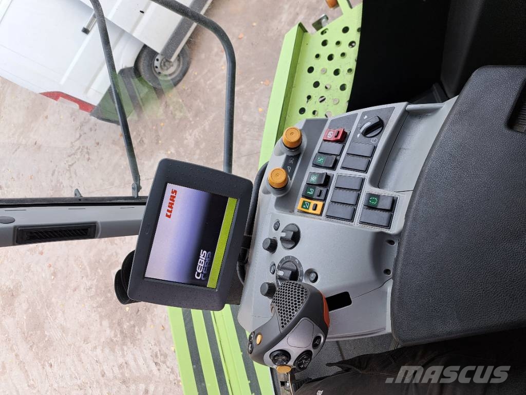 CLAAS Lexion 670 Θεριζοαλωνιστικές μηχανές