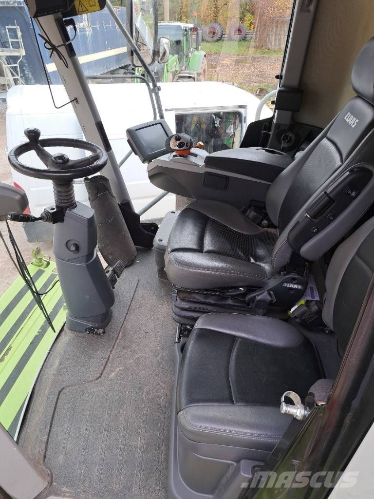 CLAAS Lexion 670 Θεριζοαλωνιστικές μηχανές