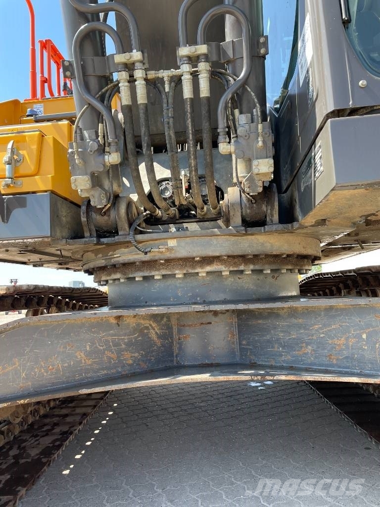 Volvo EC 250 E Bandgrävare