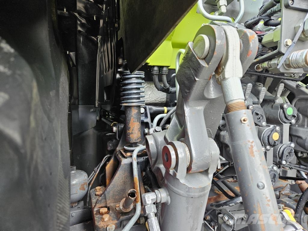 CLAAS AXION 830 CMATIC 트랙터