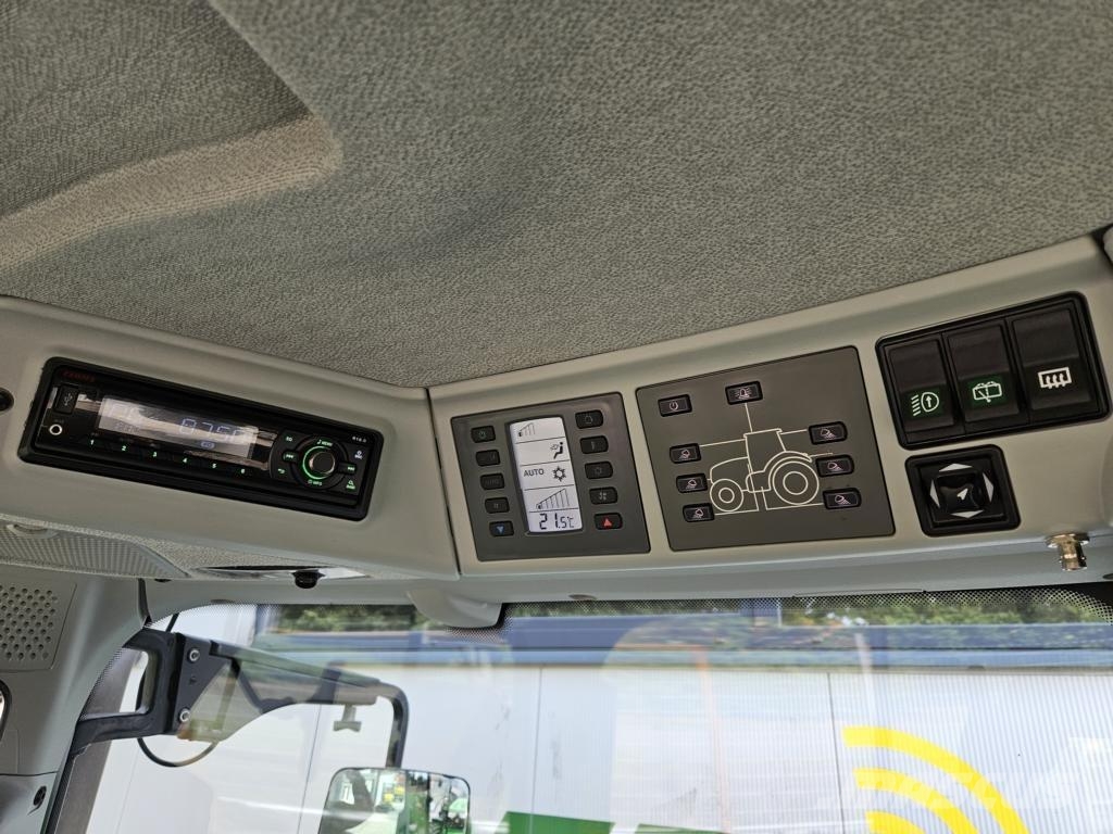 CLAAS AXION 830 CMATIC 트랙터