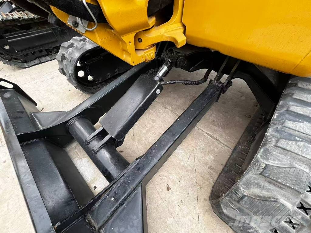 CAT 303.5E Mini bagri <7t