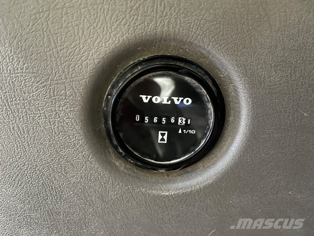 Volvo ECR 88 D (UUSI HYDRAULIPUMPPU) حفارات وسط 7 طن - 12 طن