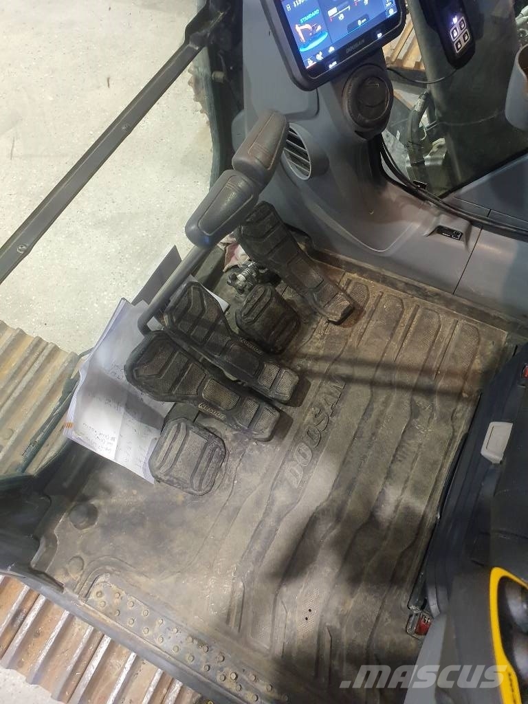 Doosan DX 300 LC-7, Begagnad SÄLJES Gravemaskiner på larvebånd
